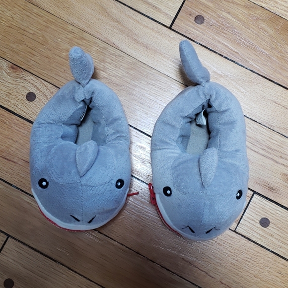 Shark Slippers - Picture 3 of 4